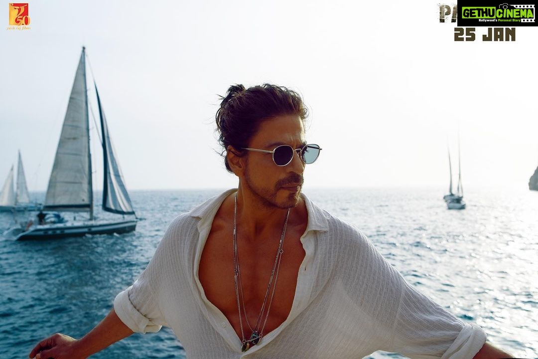 John Abraham Instagram - When cool is 🔥 Make way for @iamsrk in #BesharamRang song dropping tomorrow at 11 AM! Celebrate #Pathaan with #YRF50 only at a big screen near you on 25th January, 2023. Releasing in Hindi, Tamil and Telugu. @deepikapadukone | #SiddharthAnand | @yrf | @VishalDadlani | @ShekharRavjiani | @shilparao | @caralisamonteiro | @kumaarofficial | @vaibhavi.merchant