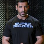 John Abraham Instagram - 2 x excitement + 2 x action + 2 x #ATTACK, 'cause it's the first double-header day! 🤩 Join @rakulpreet, @jacquelinef143 and me on #CricketLIVE for the Super Action day, 2 PM onwards only on @starsportsindia & Disney+Hotstar! with @irfanpathan_official @harbhajan3 @sureshraina3 @jatin_sapru