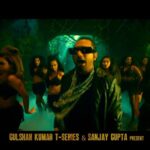 John Abraham Instagram - Party is On, Ready hai Floor.. Kyunki #MumbaiSaga Aur @yoyohoneysingh Ke Saath Machega Machega SHOR 📣 #ShorMachega OUT NOW (link in bio) In Cinemas on 19 March 2021. @therealemraan @_sanjaygupta #BhushanKumar @tseries.official @tseriesfilms @hommiedilliwala @mihirgulati @whitefeatherfilms @kajalaggarwalofficial @_prat @shaadrandhawa @maheshmanjrekar @gulshangrover @suniel.shetty @rohitboseroy @samirsoni123 @anjanasukhani @vivaanparashar #AmoleGupte @shrutisinhahaha @mumbaisagamovie