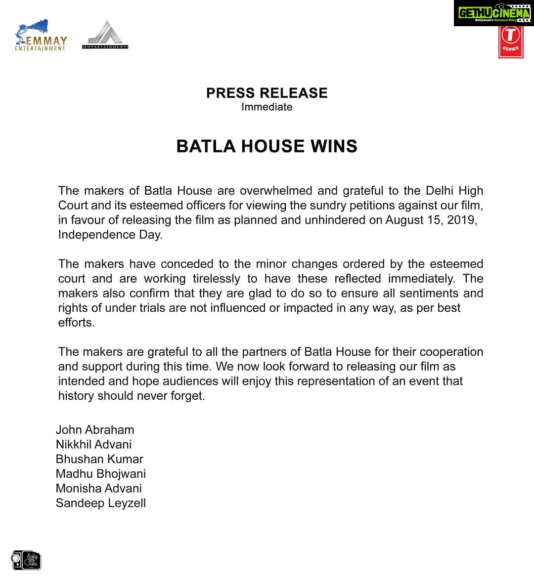 John Abraham Instagram - IMPORTANT ANNOUNCEMENT #BatlaHouseOn15Aug @nikkhiladvani @tseries.official @emmayentertainment @johnabrahament @bakemycakefilms @onlyemmay @madhubhojwani @minnakshidas @sanyukthac #BhushanKumar @divyakhoslakumar @sandeep_leyzell
