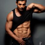 John Abraham Instagram - 🎯 Build A Strong Mindset, The Body Will Follow! @thejohnabraham 📸 Photography @dabbooratnani Keep Watching This Space. “More To Come” 💪🏼 Assisted By @manishadratnani Makeup Venky Hair @prerna2510 Team JA @minnakshidas Production @dabbooratnanistudio #dabbooratnani #johnabraham #dabbooratnaniphotography Dabboo Ratnani Photography