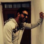 John Abraham Instagram - If you would not be laughed at, be the first to laugh at yourself. - Benjamin Franklin . . . . . #Johnabraham #ja #jaentertainment #benjaminfranklin #sunday #sundaymusings #laughter