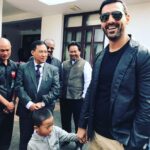 John Abraham Instagram - This little guy stole the show! . . . . . . #arunachalpradeshtourism #arunachalpradesh #northeast #kids #future #littlestar #johnabraham #ja #jaentertainment