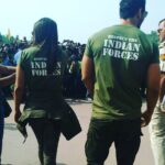 John Abraham Instagram - At Amar Jawan Jyoti paying our respect to the true heroes of our nation ... our armed forces #force2 #jaihind @aslisona @Force2thefilm