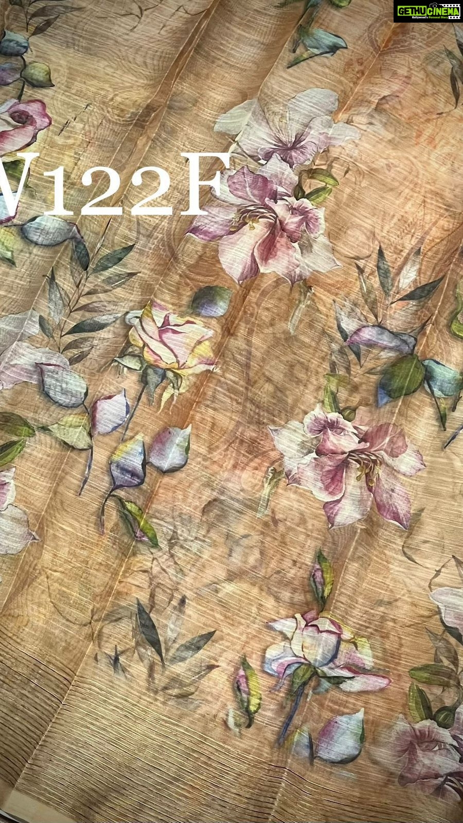 Joy Crizildaa Instagram - To place an order Kindly DM ! ❤️ Disclaimer : color may appear slightly different due to photography No exchange or return Unpacking video must for any sort of damage complaints Threads here and there, missing threads,colour smudges are not considered as damage as they are the result in hand woven sarees. #joycrizildaa #joycrizildaasarees #handloom #onlineshopping #traditionalsaree #sareelove #sareefashion #chennaisaree #indianwear #sari #fancysarees #iwearhandloom #sareelovers #sareecollections #sareeindia