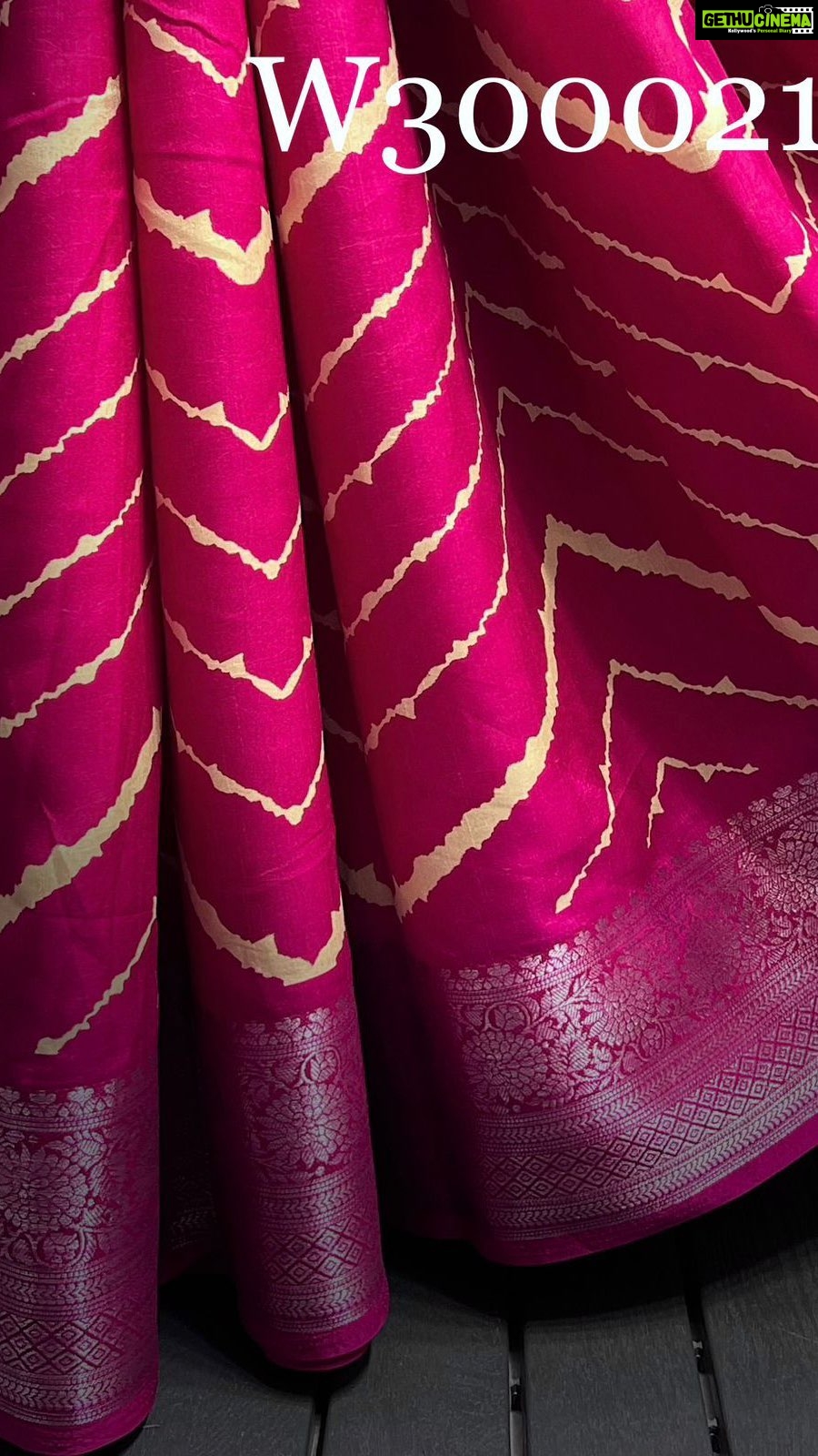Joy Crizildaa Instagram - To place an order Kindly DM ! ❤️ Disclaimer : color may appear slightly different due to photography No exchange or return Unpacking video must for any sort of damage complaints Threads here and there, missing threads,colour smudges are not considered as damage as they are the result in hand woven sarees. #joycrizildaa #joycrizildaasarees #handloom #onlineshopping #traditionalsaree #sareelove #sareefashion #chennaisaree #indianwear #sari #fancysarees #iwearhandloom #sareelovers #sareecollections #sareeindia