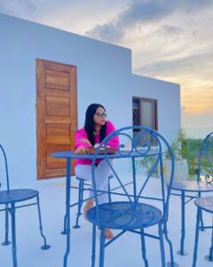 Joy Crizildaa Instagram - Just like that 💗

#fashionbloggerchennai #fashionblogger #fashiondesigner #bloggerstyle #fashionstyle #fashiongram #bloggers #naturephotography #nature #naturelover #naturegram