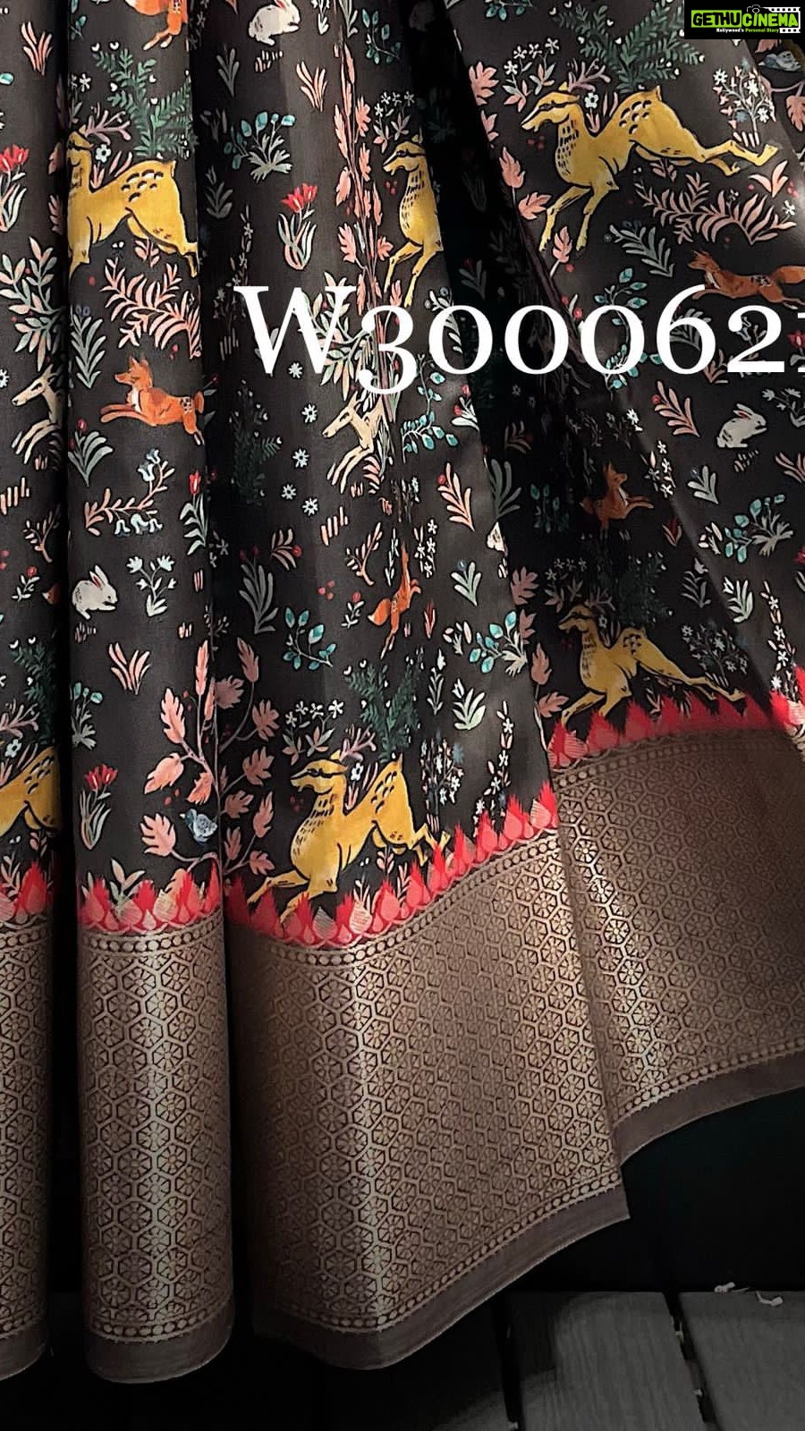 Joy Crizildaa Instagram - To place an order Kindly DM ! ❤️ Disclaimer : color may appear slightly different due to photography No exchange or return Unpacking video must for any sort of damage complaints Threads here and there, missing threads,colour smudges are not considered as damage as they are the result in hand woven sarees. #joycrizildaa #joycrizildaasarees #handloom #onlineshopping #traditionalsaree #sareelove #sareefashion #chennaisaree #indianwear #sari #fancysarees #iwearhandloom #sareelovers #sareecollections #sareeindia