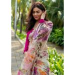 Kangna Sharma Instagram - Saree vibes , Desi Vibes ❤️🔥🥻 Designer- @lewraps_designers MUA - @makeup_asfaque