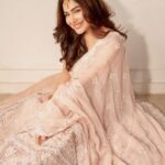 Kangna Sharma Instagram - Photograper- @ilma.naazphotography Makeup&hair- @makeup_asfaque Kangnasharma16 #actor #indian #indianwear #instalike #likeforlikes #likeforfollow #reels #reelsvideo #reelitfeelit