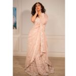 Kangna Sharma Instagram - Looking good is the best revenge😉 Photograper- @ilmanaazphotography1 MUA - @makeup_asfaque Designer- @thesumitdasgupta