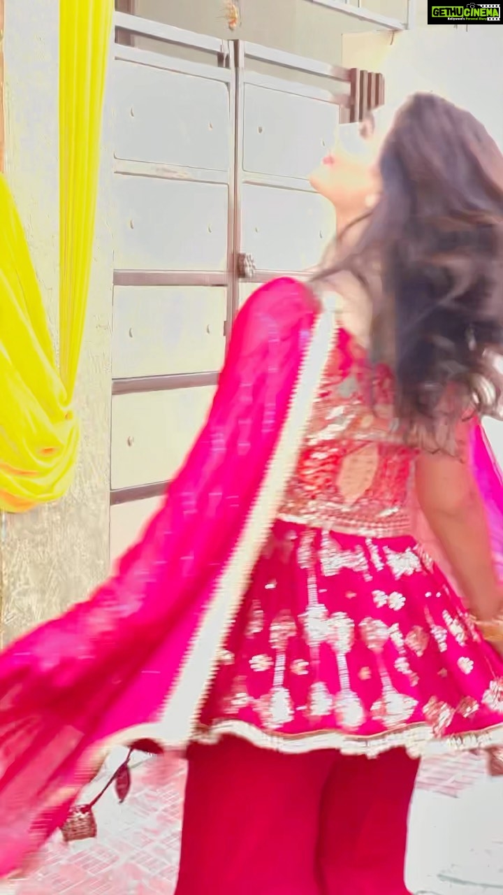 Kangna Sharma Instagram - Mashur hone ki khwahish nhi Hme ! Aap hme pahchanate hai bas itna hi kafi hai ❤️❤️