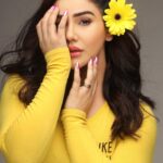 Kangna Sharma Instagram - yellow day 🌼🌼🌼 clicked by - @faizialiphotography Mua - @makeup_asfaque