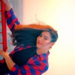 Kangna Sharma Instagram - Jab sanso me teri sanse ghuli to 😉😉 Dop - @dopyuvraj MUA - @makeup_asfaque