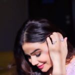 Kangna Sharma Instagram - U there ? Like and Comment 😉🫢 MUA - @makeup_asfaque Kangnasharma16 #actor #beauty #indianwear #reelsvideo #reelkarofeelkaro