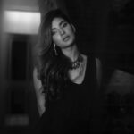 Karishma Sharma Instagram – Mia: “Don’t you hate that?” Vincent: “What?”
M: “Uncomfortable silences. Why do we feel it’s necessary to yak about bullshit in order to be comfortable?” V: “I don’t know. That’s a good question.”
M: “That’s when you know you’ve found somebody special. When you can just shut the fuck up for a minute and comfortably enjoy the silence.

Pulp fiction. 

 
📸 : @aishwaryaa_nayak_photography 
MUA : @nisha.karna 
HA : @aqshataa.mani 
Location: @abode.bombay
Styled By: @mallaikaa07 #styledbymallaikaa
Asst by: @sincerely__styles 
Outfit: @labelmannatgupta 
Jewellery: @redstonejewellery Abode Bombay