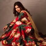 Karishma Sharma Instagram - Love 💕 Shot by @sauravanuraj Outfit by @printsbyradhika