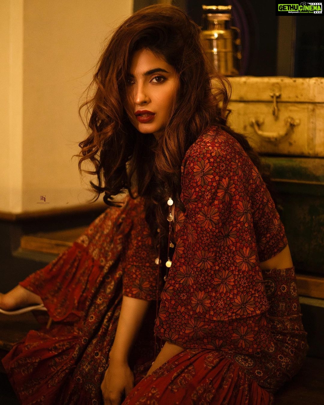 Karishma Sharma Instagram - I was within and without, Simultaneously enchanted and repellent by the inexhaustible variety of life. . . 📸: @aishwaryaa_nayak_photography Stylist : @prashantmangasuli MUA : @nisha.karna HA : @aqshataa.mani Designer : @divyabydivyaanand Location: @abode.bombay Abode Bombay