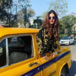 Karishma Sharma Instagram - Calcutta is beautiful. Wherever you place a camera you get a vision. The city where I have actively stopped strangers at random for a quick chat. 🌻💜