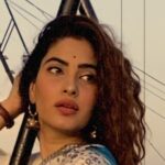 Karishma Sharma Instagram - There are so many things I’m learning about myself this quarantine, I have realised I can sing, atleast I think I can sing and I love singing. Especially when all you have the moon to be your anchoring audience. It always made me nervous but only to remember, music has been a big part of life since I was a kid. Recalling my mom playing alot of her favourite cassette tapes, I participated in singing competitions, enjoyed my music class in school. Here’s a little something I sang and made a video this lockdown. Thank you to all my friends who encouraged me and big thanks to those who made fun of me.