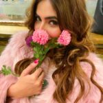 Karishma Sharma Instagram - The eyes, Chico. They never lie. Smile 🌸