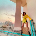 Karishma Sharma Instagram - This is what I do during the times of corona, I fix pipes,wires, and myself. 👩🏻‍🔧👩🏻‍🔧🌻🌻 . Let me know if anyone needs any Assistance. 😂