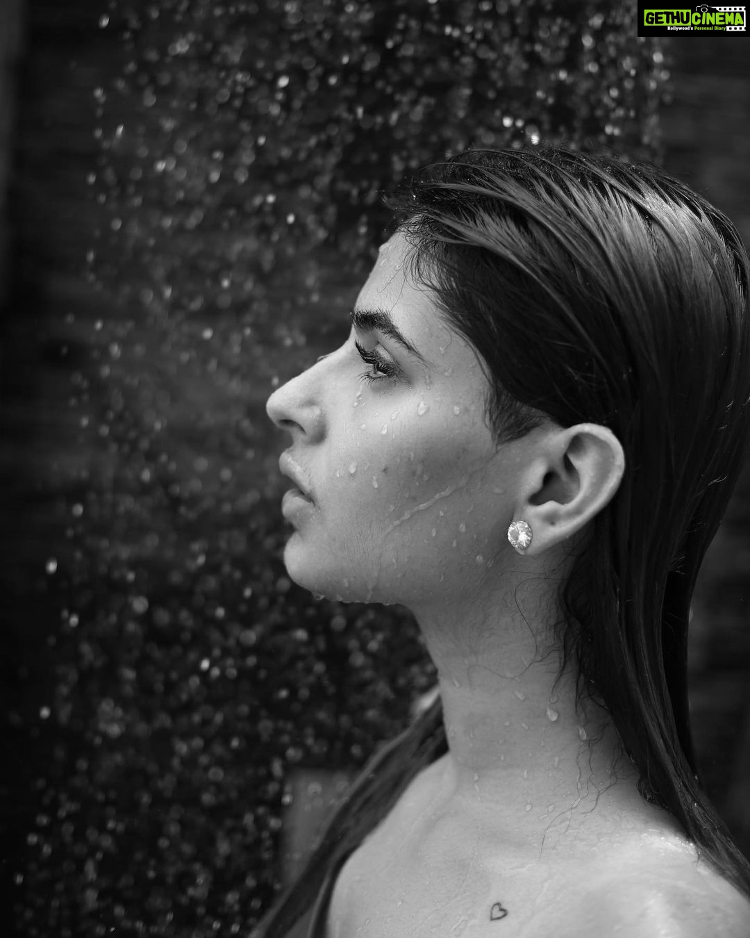 Karishma Sharma Instagram - It's a fact—everyone is ignorant in some way or another. Ignorance is our deepest secret. And it is one of the scariest things out there, because those of us who are most ignorant are also the ones who often don't know it or don't want to admit it. Here is a quick test: If you have never changed your mind about some fundamental tenet of your belief, if you have never questioned the basics, and if you have no wish to do so, then you are likely ignorant. Before it is too late, go out there and find someone who, in your opinion, believes, assumes, or considers certain things very strongly and very differently from you, and just have a basic honest conversation. . 📸 @ag.shoot
