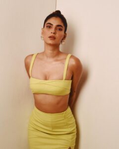 Karishma Sharma Instagram - Lemonade on duty 🍋🍸 . . . . . . Shot by @pehelaggarwal Styled by @rivaaabhatia Makeup by @makeupbykhushikhivishra Hairby @arifayadav_makeyougorgeous