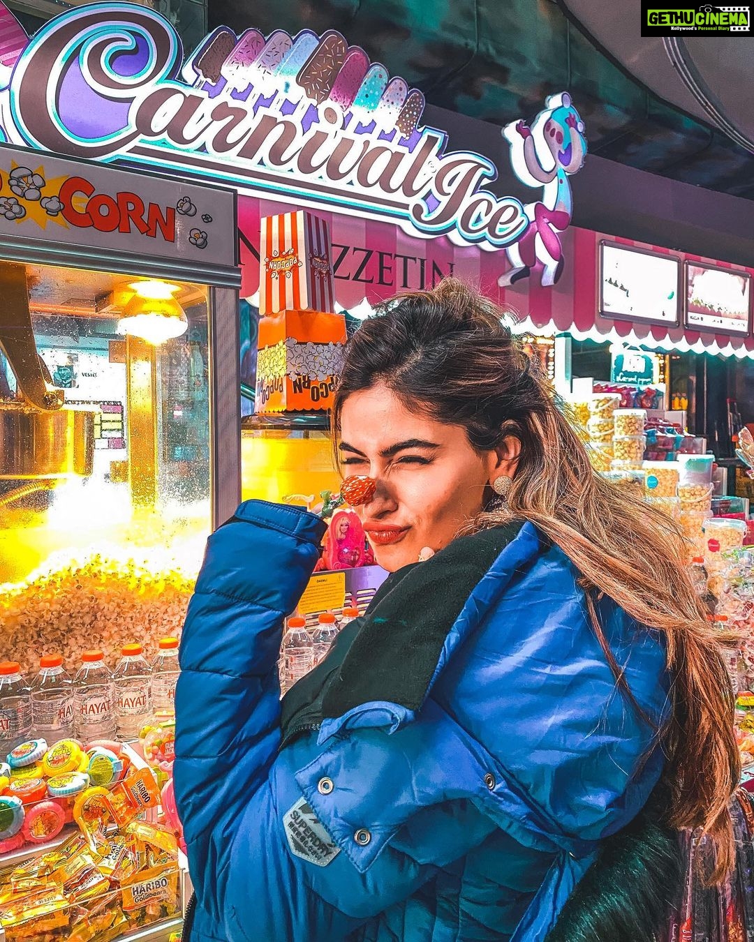 Karishma Sharma Instagram - When I grow up, I wanna be a little girl. I wanna see the world through the eyes on my inner child. Be stupid, be goofy, love you kid π π€π€ͺπ§πΈπΈ