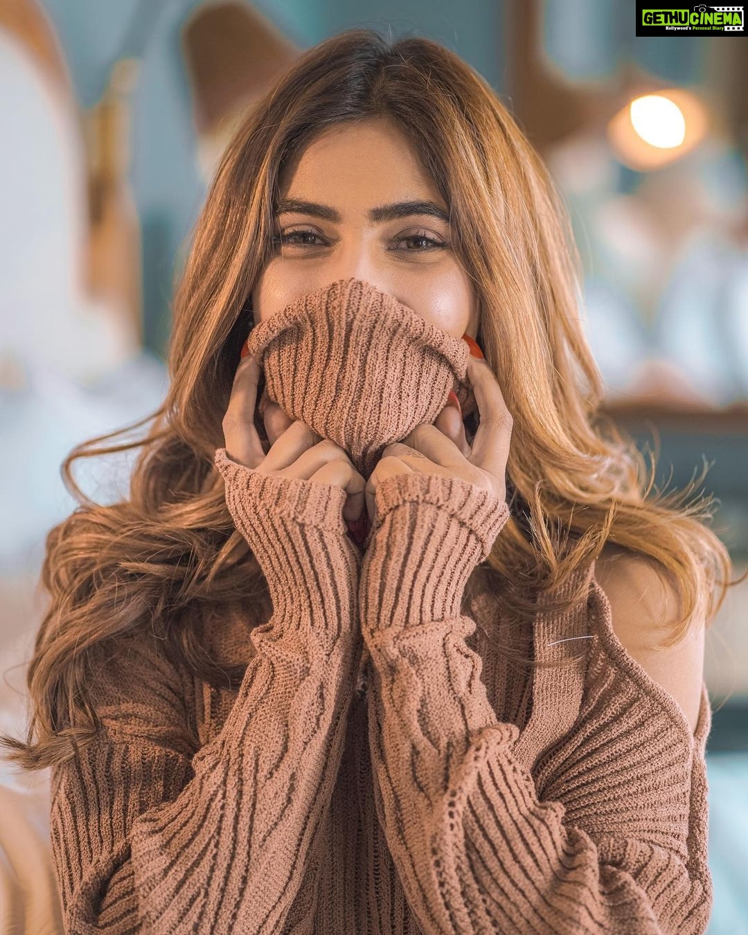 Karishma Sharma Instagram - It’s all in the eyes,I was once told. A smile isn’t genuine, unless the eyes smile too. Smile, it’s a free therapy. Also be Safe, cover your face. Shot by @biryanimasala