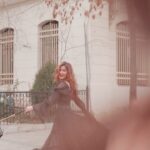 Karishma Sharma Instagram - Let your unique awesomeness and positive energy inspire confidence in others. . @istanbulphotosession @turkeytourismin @goturkey @fitzupofficial #goturkey Outfit by @mirrorthestore