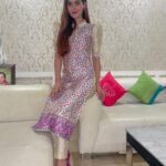 Karishma Sharma Instagram - Make this Diwali special for someone around you by gifting them a smile or a hope, by gifting them some happiness…. Warm wishes on Diwali!!! Patna, India