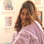 Karishma Sharma Instagram - Exfoliate and Nourish Your Skin With @mcaffieineofficial Body Polishing Gift Kit! The Coffee Body Scrub is made from pure arabica coffee and coconut oil. It gently exfoliates my skin removing tan & dead skin cells. The choco body butter keeps the skin deeply moisturized & the argan oil in it gives me such a healthy glow Both the products together gives me ultimate body polishing experience right at the comfort of my skin, absolutely loving the results Highly recommend you guys to check out their products on www.mcaffeine.com #mCaffeine #NakedAndRaw #FlipsideInfluencer