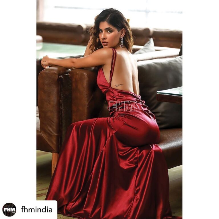 Karishma Sharma Instagram - Super Happy to be on the cover of @fhmindia fhmindia With her signature pout, luscious locks and tall, lithe frame, she could give most models a run for their money. . . Meet @karishmasharma22, Our FHM Girlfriend for the month of October 💞 . . #fhm #fhmindia #karishmalalasharma #karishmalalasharmaInterview #bollywood #bollywoodactor #bollywoodfilm #bollywood #FHMgirlfriend #OctoberIssue