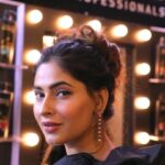 Karishma Sharma Instagram - All these amazing hairstyles at @lakmefashionwk inspired me try something on my own hair too! @tresemmeindia runway studio helped me achieve this perfect 'Textured updo' with their Botanique range of shampoo and conditioner, not just this, they are also the official hair partner at Lakme fashion week ! Check out their page for amazing products so you can try out some amazing hairstyles too. #WhereFashionMeetsHair #tresxlfw