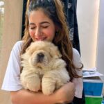 Karishma Sharma Instagram - The best therapist has furrr and four legs 🐶🐶🐶