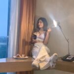 Karishma Sharma Instagram - Can you Flirt?? Ofcourse with FOOD #flirtingwithfood 🍕🍔🥪🍩🍟🍟🍟 Delhi, India