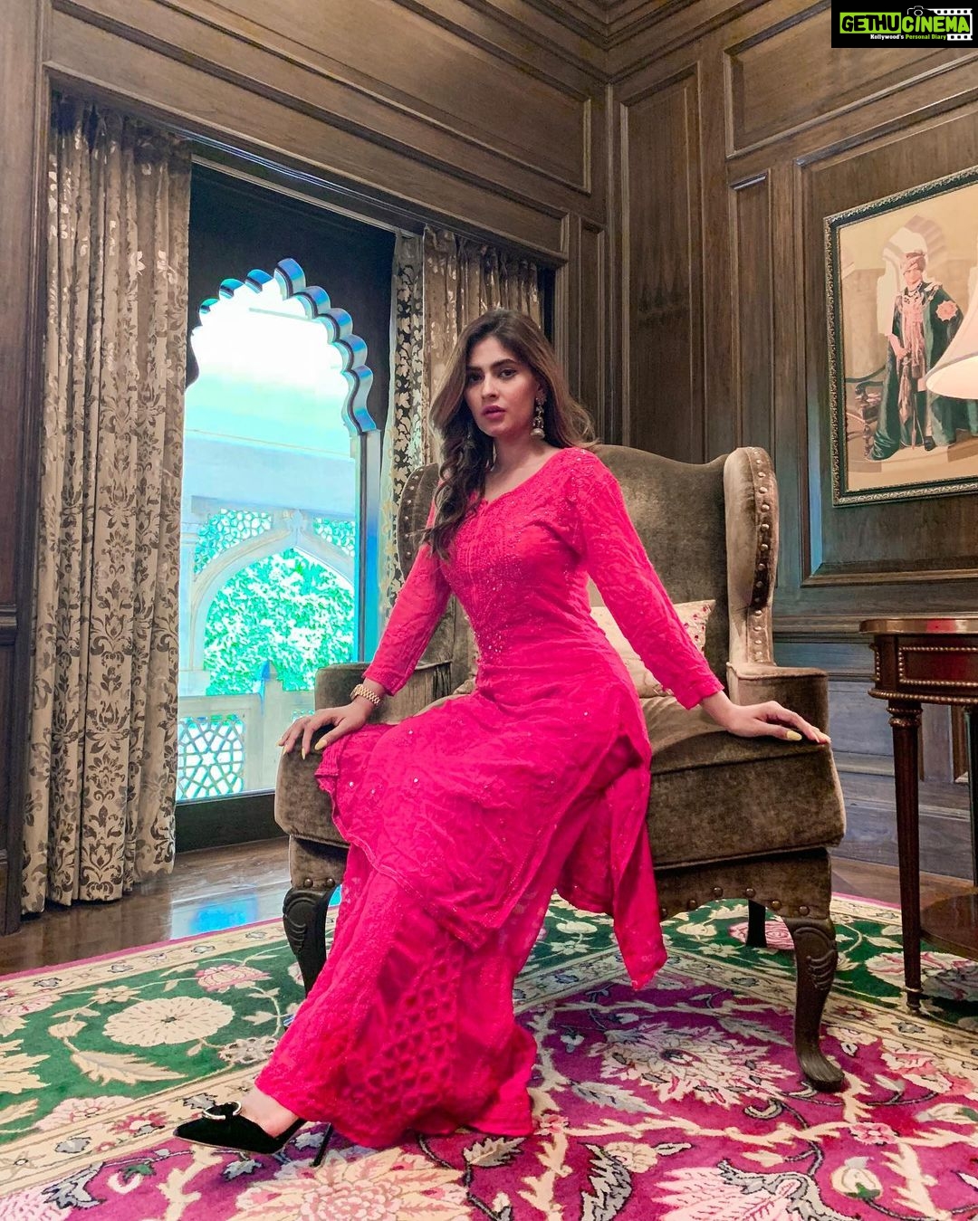 Karishma Sharma Instagram - Eid Mubarak 💫💫 Rambagh Palace