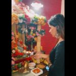 Karishma Sharma Instagram – Getting together and celebrating has never been my thing but this year I decided to call all my close friends for Ganpati and it was a delight. I’m so happy all my lovelies showed up and we had a evening filled with laughter, joy, food and acting 🤣 some of us tried OK 😂
Happy Ganesh Chaturthi 🙏✨💫