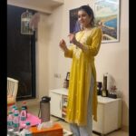 Karishma Sharma Instagram - Getting together and celebrating has never been my thing but this year I decided to call all my close friends for Ganpati and it was a delight. I’m so happy all my lovelies showed up and we had a evening filled with laughter, joy, food and acting 🤣 some of us tried OK 😂 Happy Ganesh Chaturthi 🙏✨💫