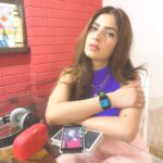 Karishma Sharma Instagram - Received these gadgets from @Toreto.india, check out their products & specially the #Bloom smartwatch which is waterproof, u can check your calories, blood pressure & my fav one is you can choose any pic from gallery & make it ur screensaver on the watch and much more! Go to www.toreto.in and use discount coupon Karishmatoreto to get 20% off.