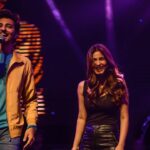 Karishma Sharma Instagram - Such a beautiful experience being on Stage with this one @darshanravaldz 14 million and counting more ahead.