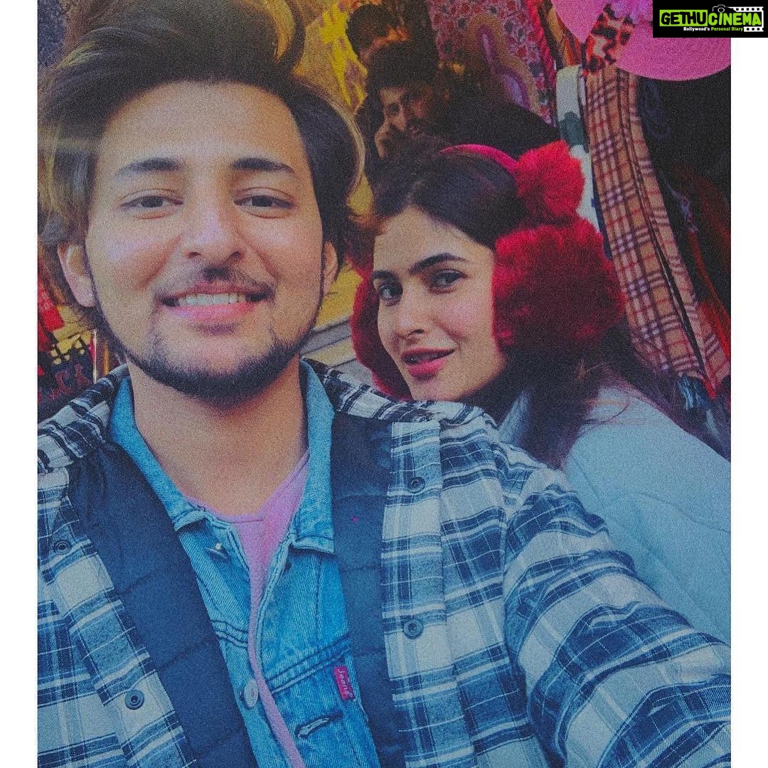 Karishma Sharma Instagram - • @darshanravaldz 10 Million Views On #kaashaisahota ❤️ #spreadlove #bluefamily #darshaners #darshanraval @karishmasharma22 @naushadepositive @indie_music_in @mtvbeats @dhruwal.patel Manali, Himachal Pradesh