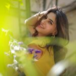 Karishma Sharma Instagram - 🌻🌻🌻 📸 @haram_khor_