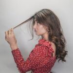 Karishma Sharma Instagram - Tired of the boring, average hair that leaves you feeling ordinary? My hair felt the same as long hours and multiple coloring back to back, left them lack luster. But my hair was pretty much reborn when I was introduced to the all new #Wellaplex! It made my ordinary hair extraordinary and they look stunning and feel amazing! Go try it at a Wella salon near you, today! #SayYesToColor #AskForWella @wellaindia