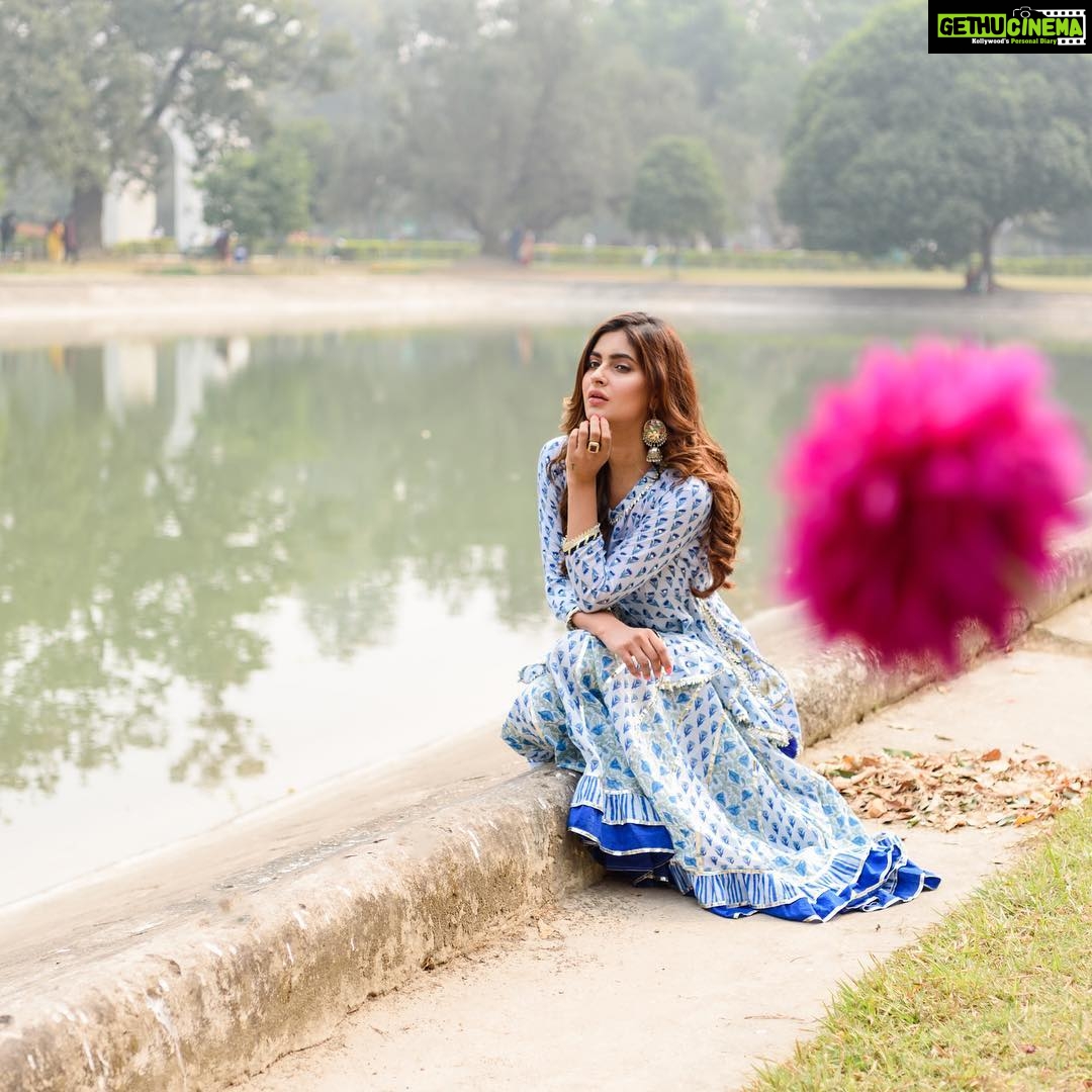 Karishma Sharma Instagram - 🌺🌺🌺 Shot by @arpitr93 Styled by @simrankhera5 Makeup by @sumanmakeupartist Wearing @maayera_jaipur