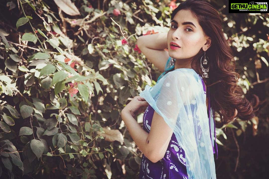 Karishma Sharma Instagram - 🌼🌼🌼 Shotby @zabiish_ Makeupby @nishaa.guptaa