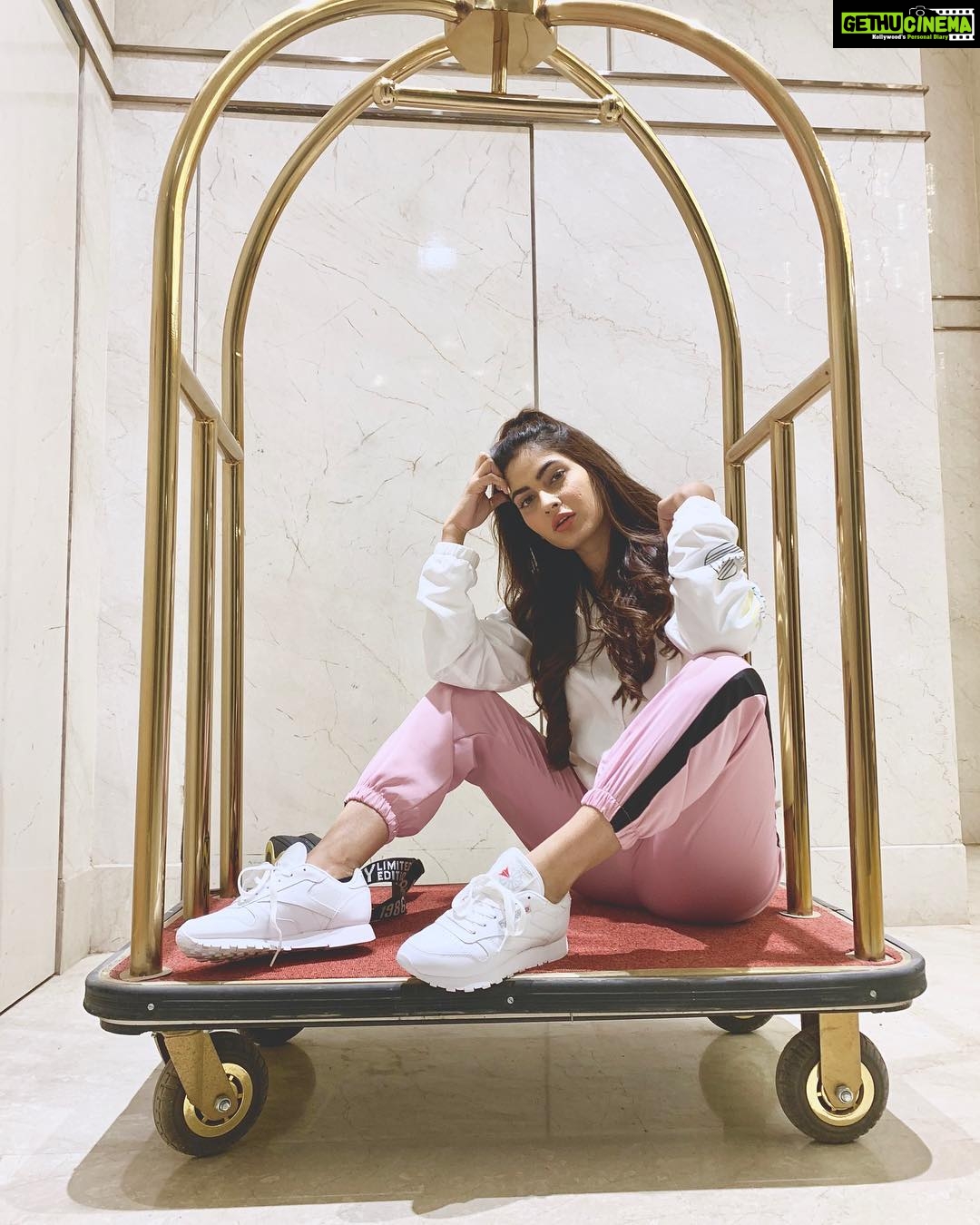 Karishma Sharma Instagram - Set your goals high, and don’t stop till you get there. @reebokindia Styled by @dharagandhistylist