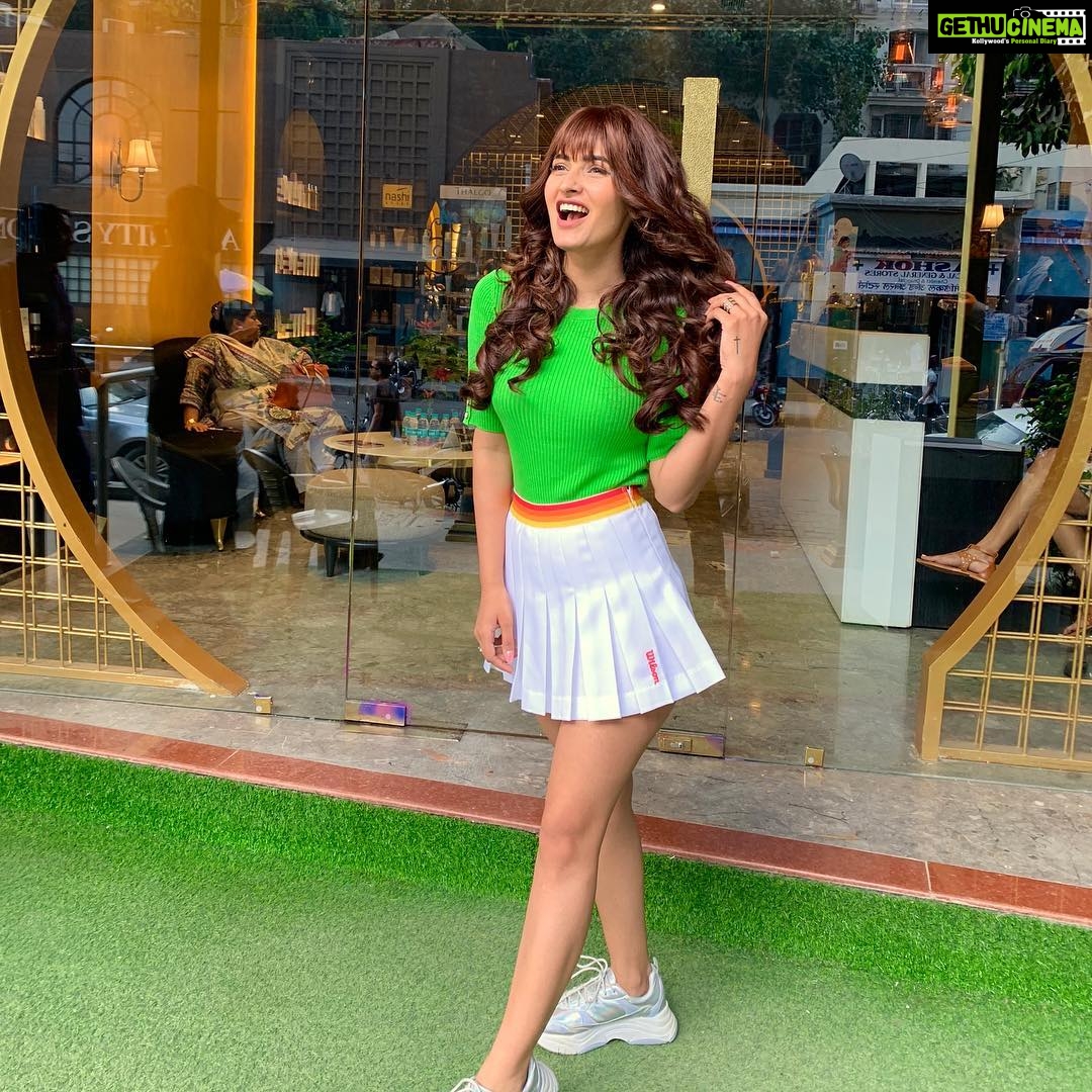 Karishma Sharma Instagram - Anyone who ever gave you confidence, you owe them a lot. 💫💫💫 Thrilling Thursdays.