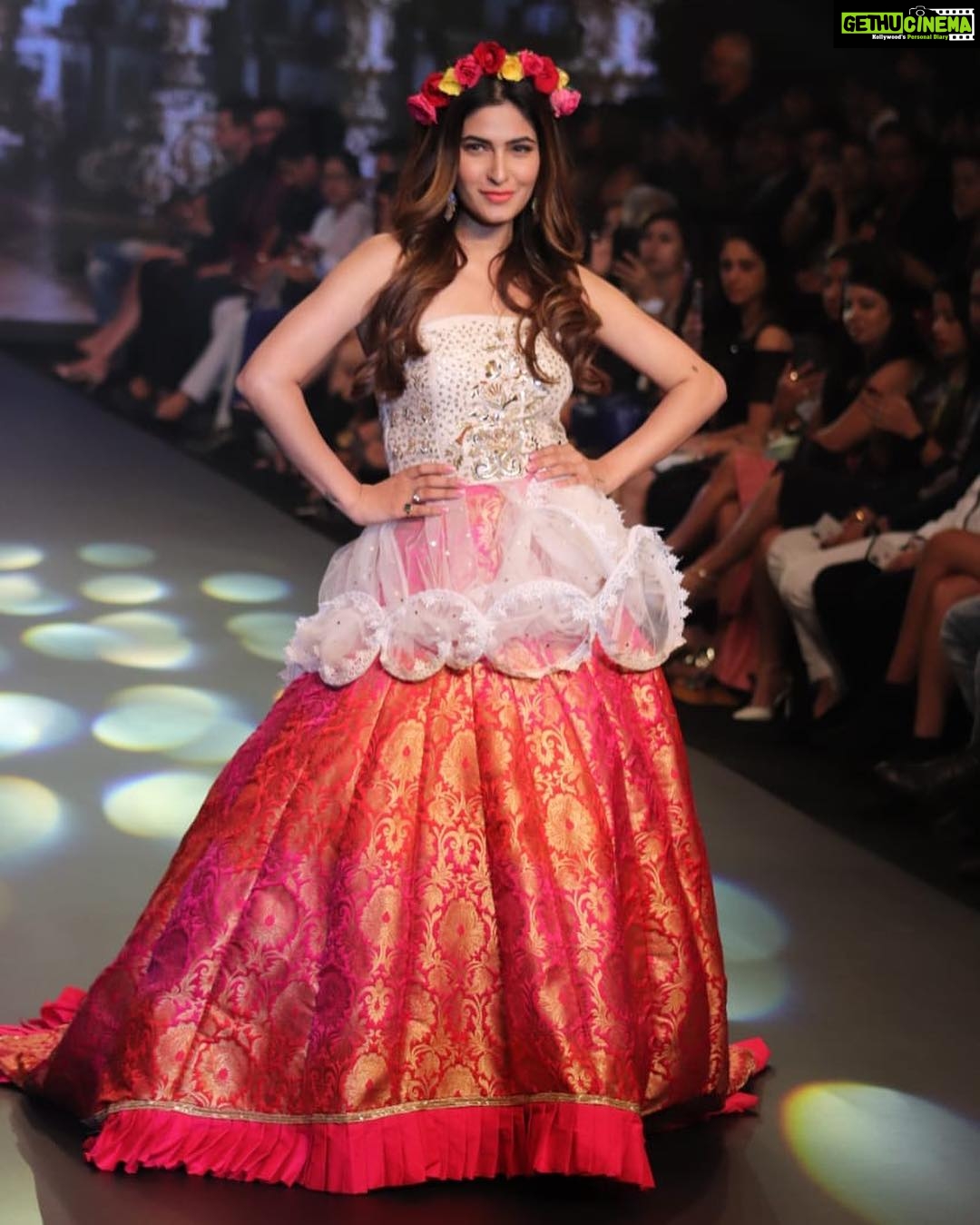 Karishma Sharma Instagram - 💫💫💫